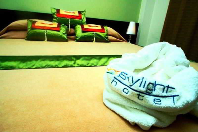 Reddoorz Plus Near Mendoza Park Puerto Princesa Exterior photo