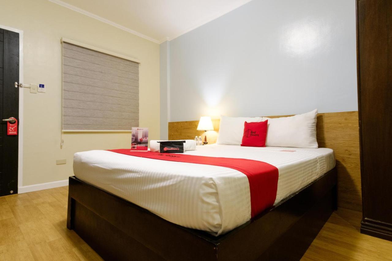 Reddoorz Plus Near Mendoza Park Puerto Princesa Exterior photo