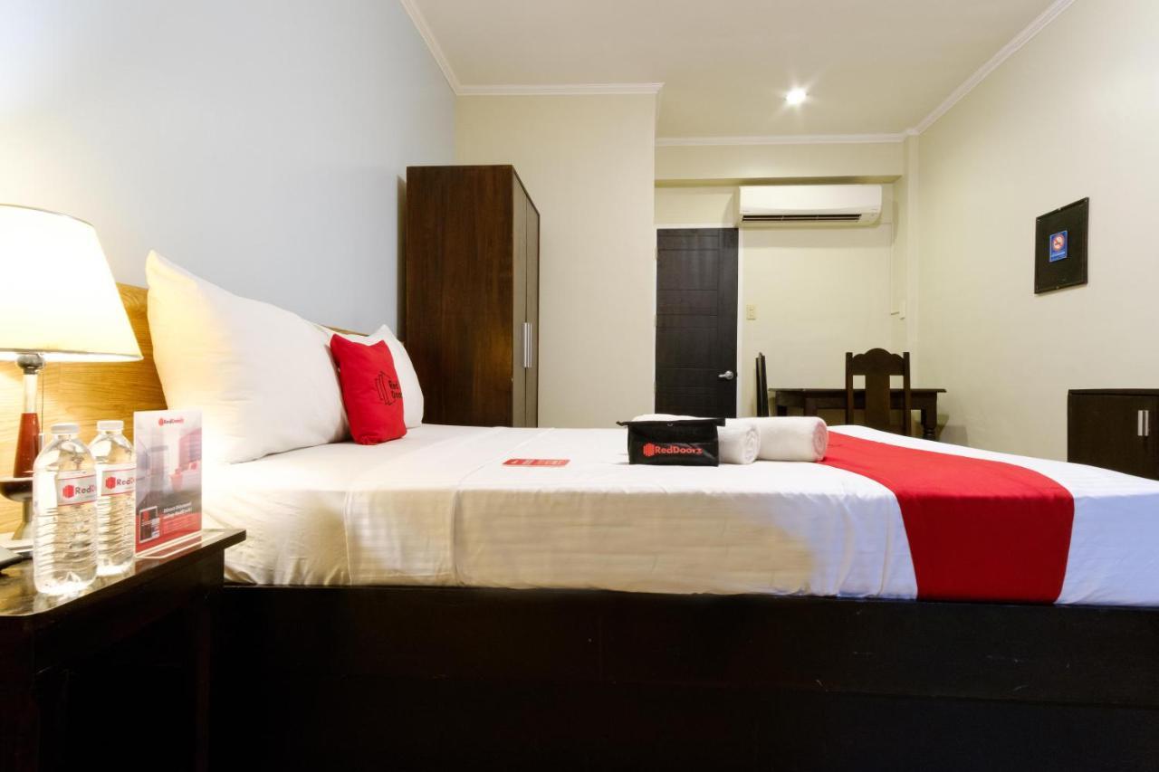 Reddoorz Plus Near Mendoza Park Puerto Princesa Exterior photo