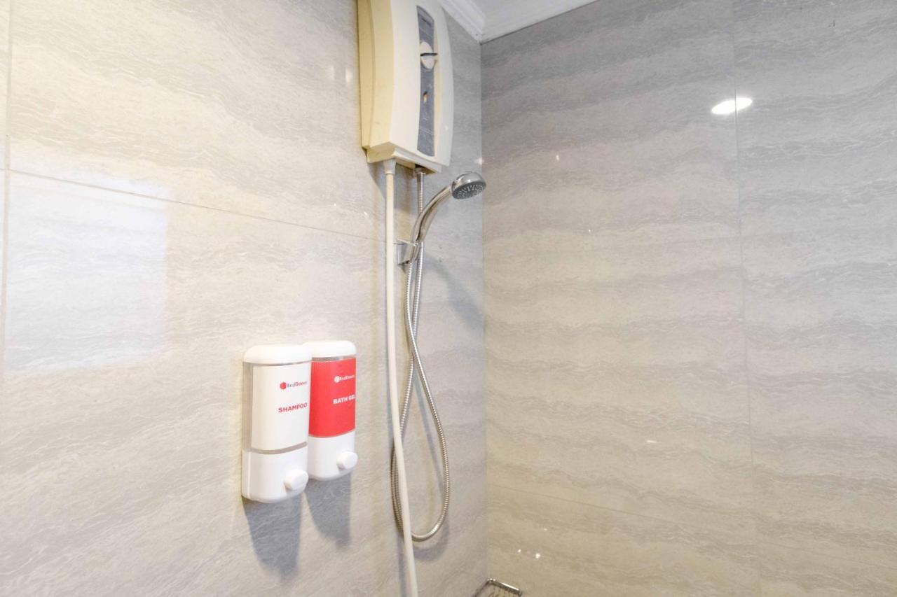 Reddoorz Plus Near Mendoza Park Puerto Princesa Exterior photo